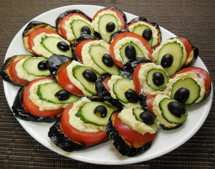 Какие закуски можно приготовить к шашлыку
