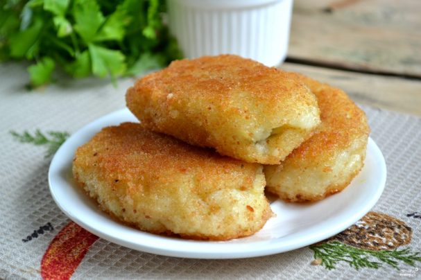 Постные картофельные котлеты в духовке или на сковороде