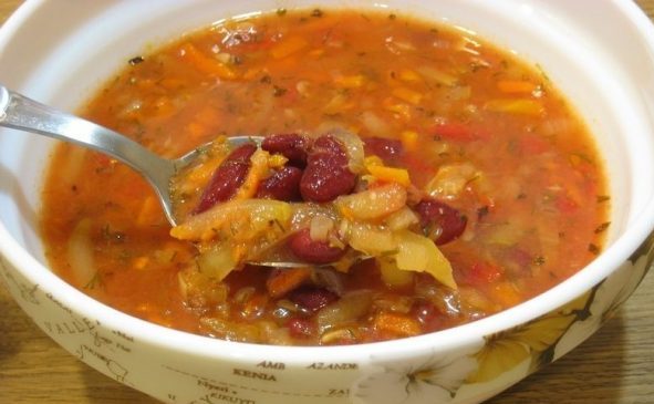 Как приготовить щи из свежей капусты с консервированной фасолью