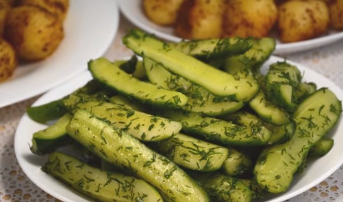 Самые вкусные рецепты маринованных огурцов на зиму
