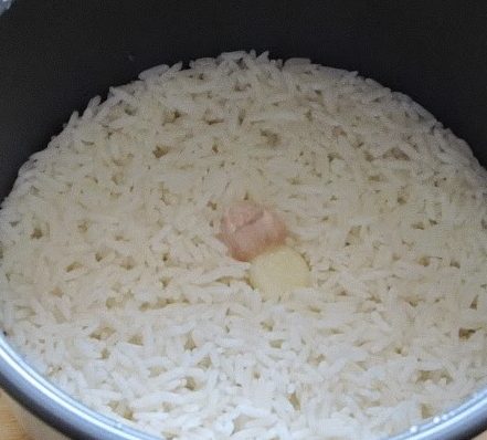 Как сварить молочную рисовую кашу в мультиварке