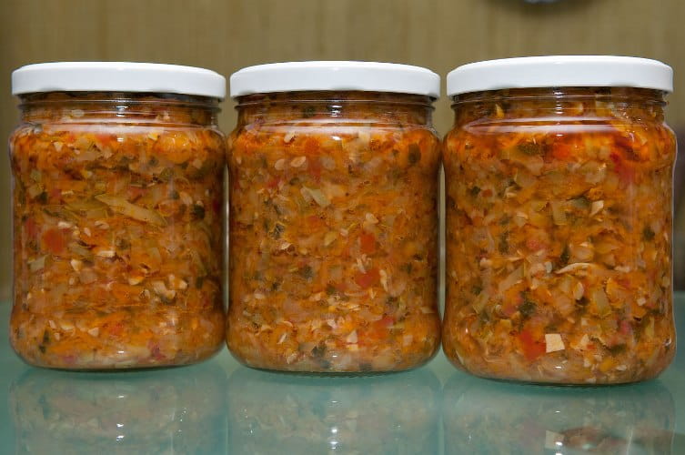 Готовим салат на зиму с гречкой и овощами
