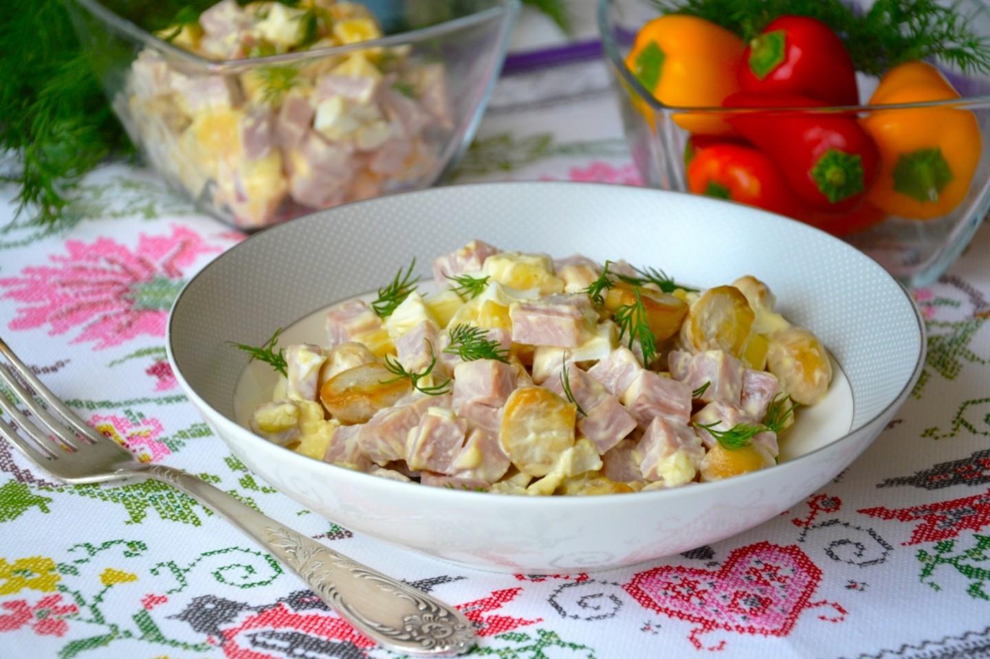 Салат с ветчиной и грибами по самым вкусным рецептам