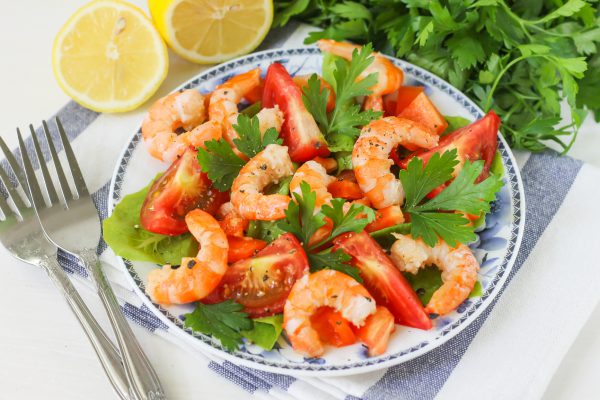 Салат с морепродуктами и болгарским перцем: рецепты