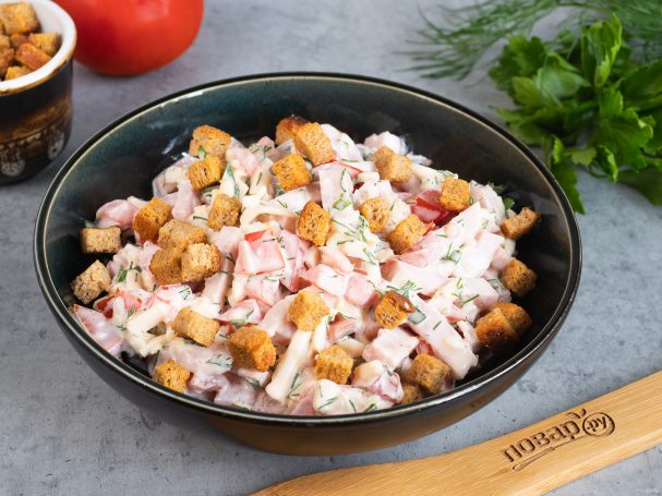 Салат с ветчиной и грибами по самым вкусным рецептам