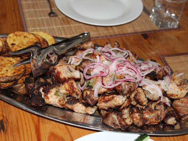 Как замариновать мясо баранины для шашлыка: рецепты маринадов