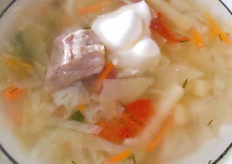 Как приготовить вкусные щи из свежей капусты со свининой