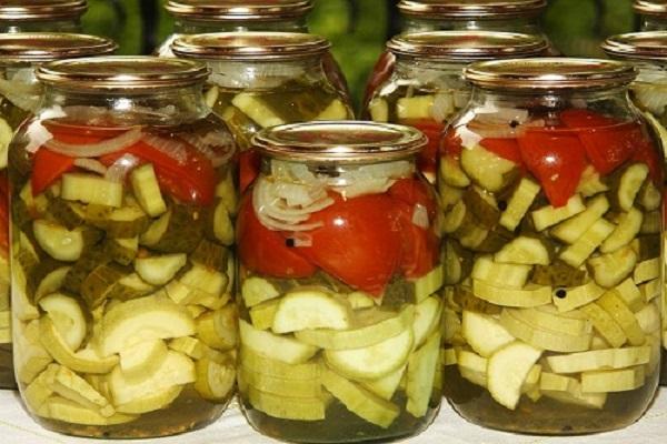 Рецепты заготовки салатов из цукини на зиму