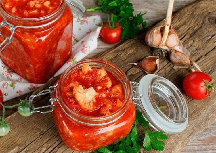 Как мариновать цветную капусту с помидорами на зиму