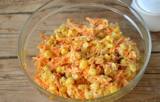 Рецепты салата с копченой курицей, корейской морковью и кукурузой