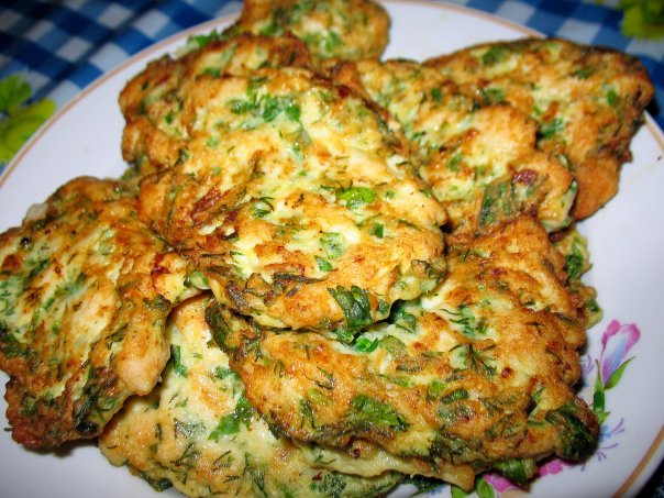Готовим куриные оладьи с крахмалом и майонезом