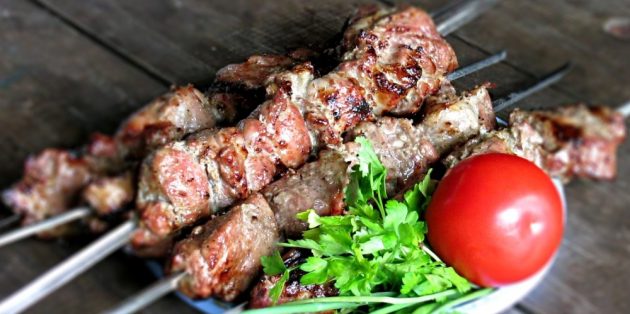 Замариновать шашлык - лучшие способы с разными маринадами