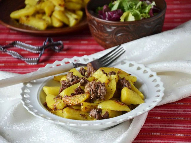 Жареный картофель - простые рецепты приготовления на сковороде