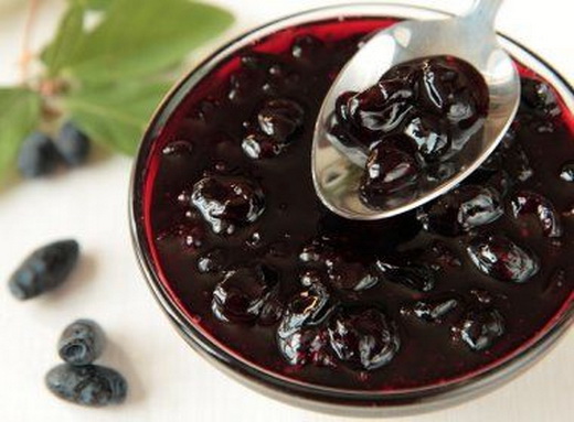 Варенье из жимолости и клубники