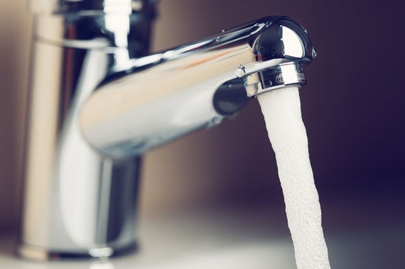 Вредна ли хлорированная вода?