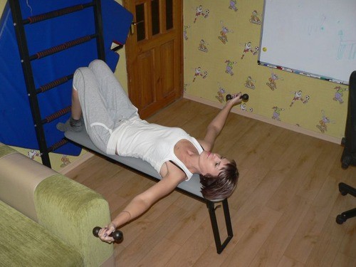 Тренинг на навесной скамье Тренинг на навесной скамье