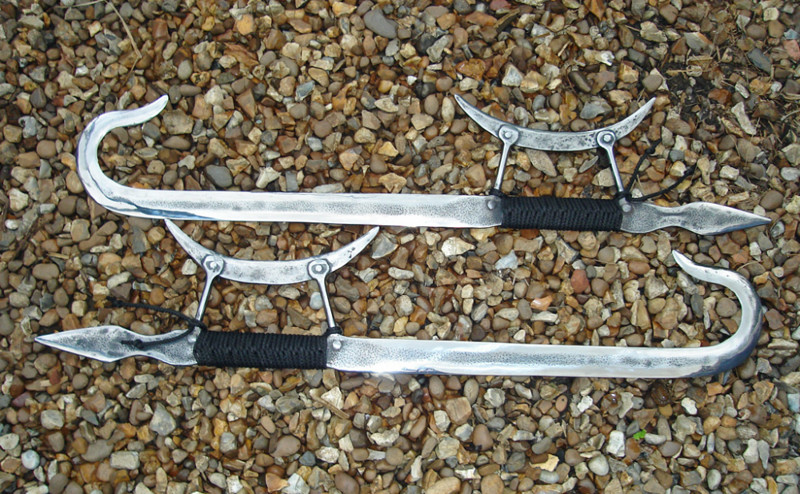 3. Шуангоу. 3. Шуангоу. история, оружие