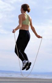 Прыжки со скакалкой Прыжки со скакалкой