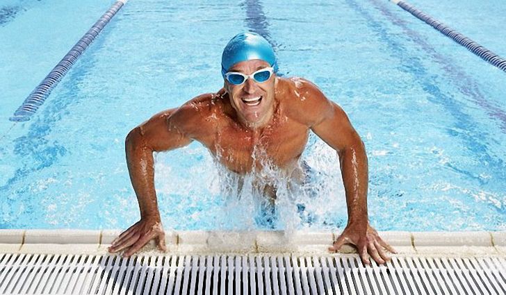 Как выполнять первые заплывы в бассейне Как выполнять первые заплывы в бассейне