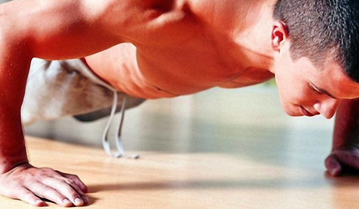 Накачать грудные мышцы помогут отжимания Накачать грудные мышцы помогут отжимания