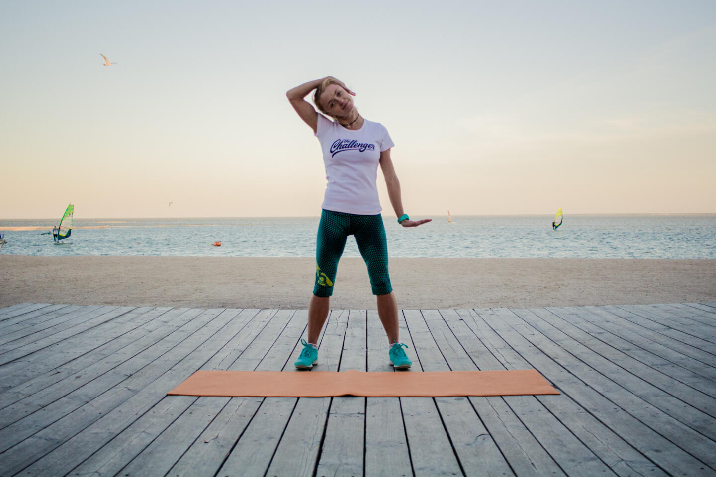 С чего начать утро: упражнения, которые разомнут ваши косточки. Изображение номер 1 С чего начать утро: упражнения, которые разомнут ваши косточки. Изображение номер 1