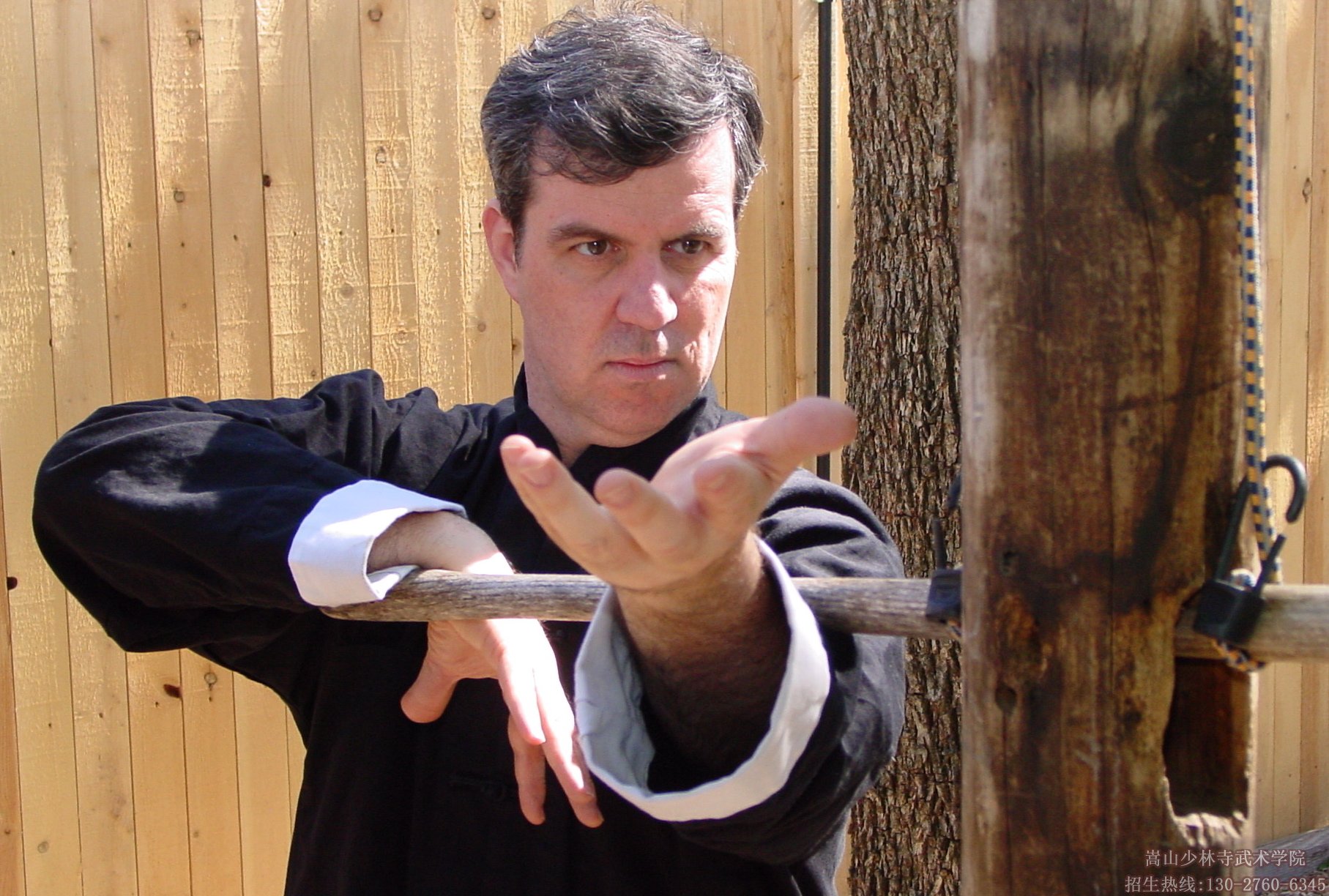 Кто основал Багуачжан, чем знаменито боевое искусства, какое оружие используется мастерами Кто основал Багуачжан, чем знаменито боевое искусства, какое оружие используется мастерами