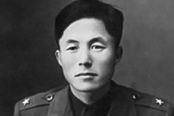 Генерал-лейтенант Чхве Хонхи, основателя тхэквондо