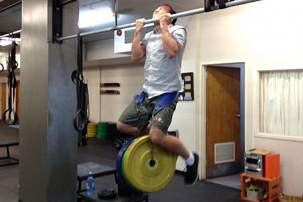 Подтягивание на турнике: Техника, виды, методы и правила